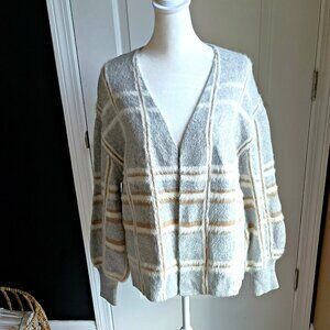 NWOT! COZY FUZZY PLAID OPEN CARDIGAN SWEATER
